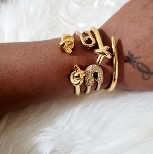 Goal cuff bracelet set